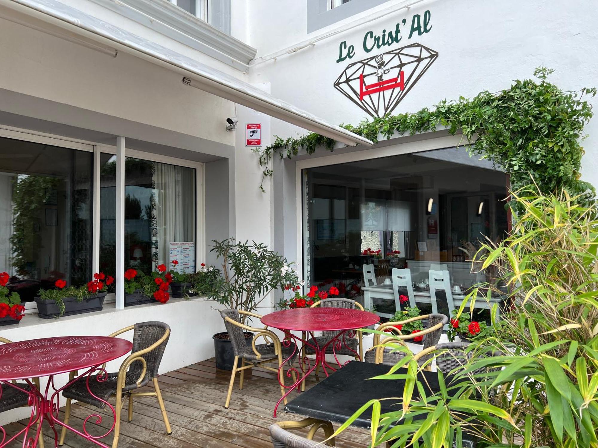 Le Crist'Al, Hotel Familial, Climatise, En Front De Mer Saint-Georges-de-Didonne Exterior photo
